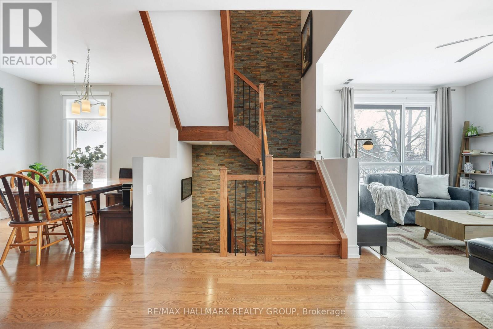 1111 North River Road