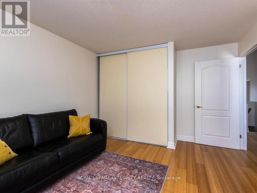 223 Willow Creek Circle