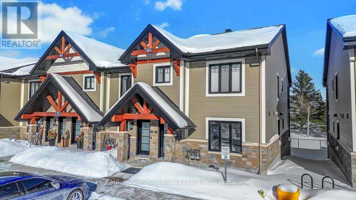 208 - 310 Montee Outaouais Street