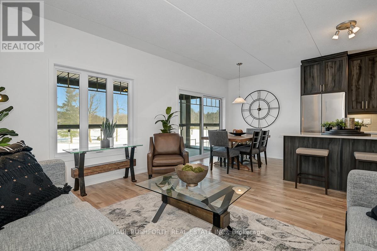 208 - 310 Montee Outaouais Street