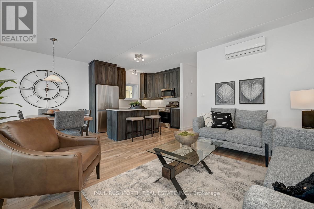 208 - 310 Montee Outaouais Street