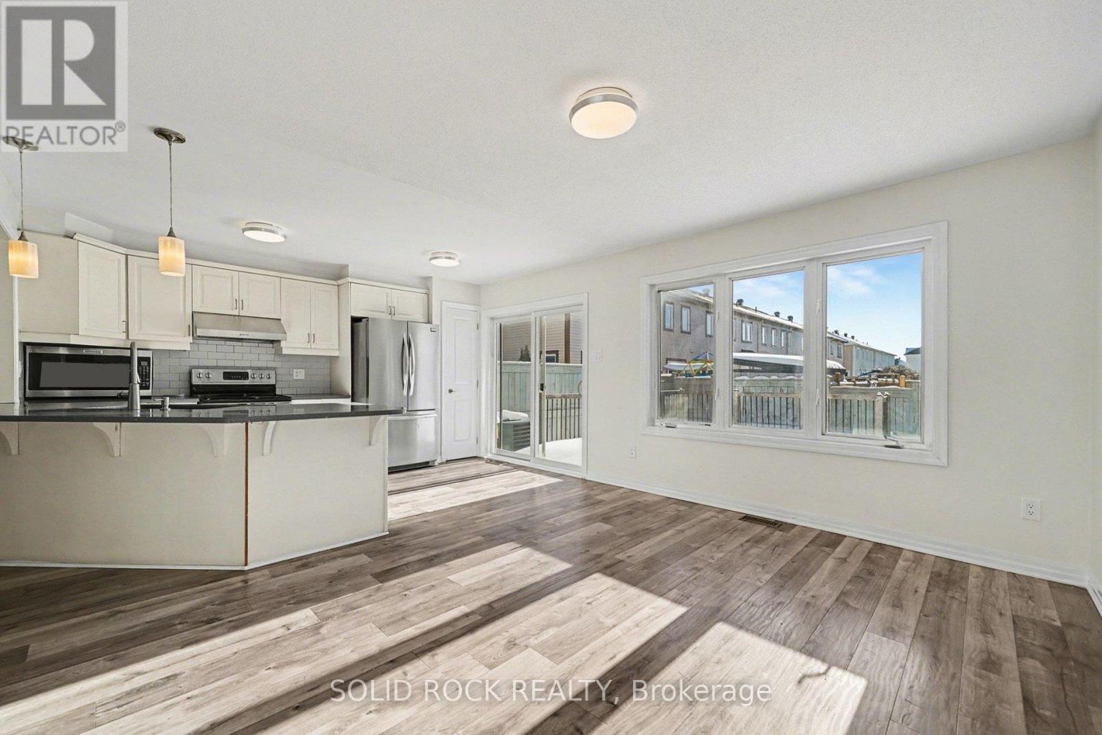 407 White Arctic Avenue