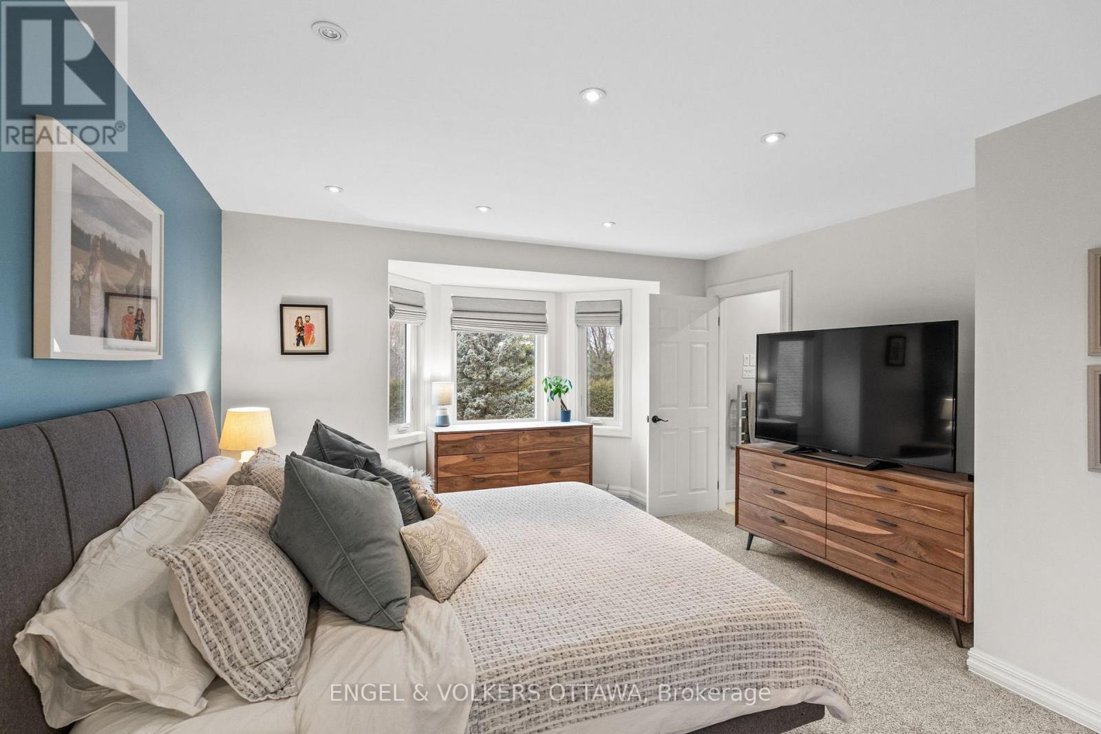 2410 Concession Road