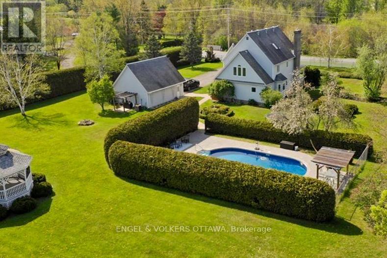 2410 Concession Road