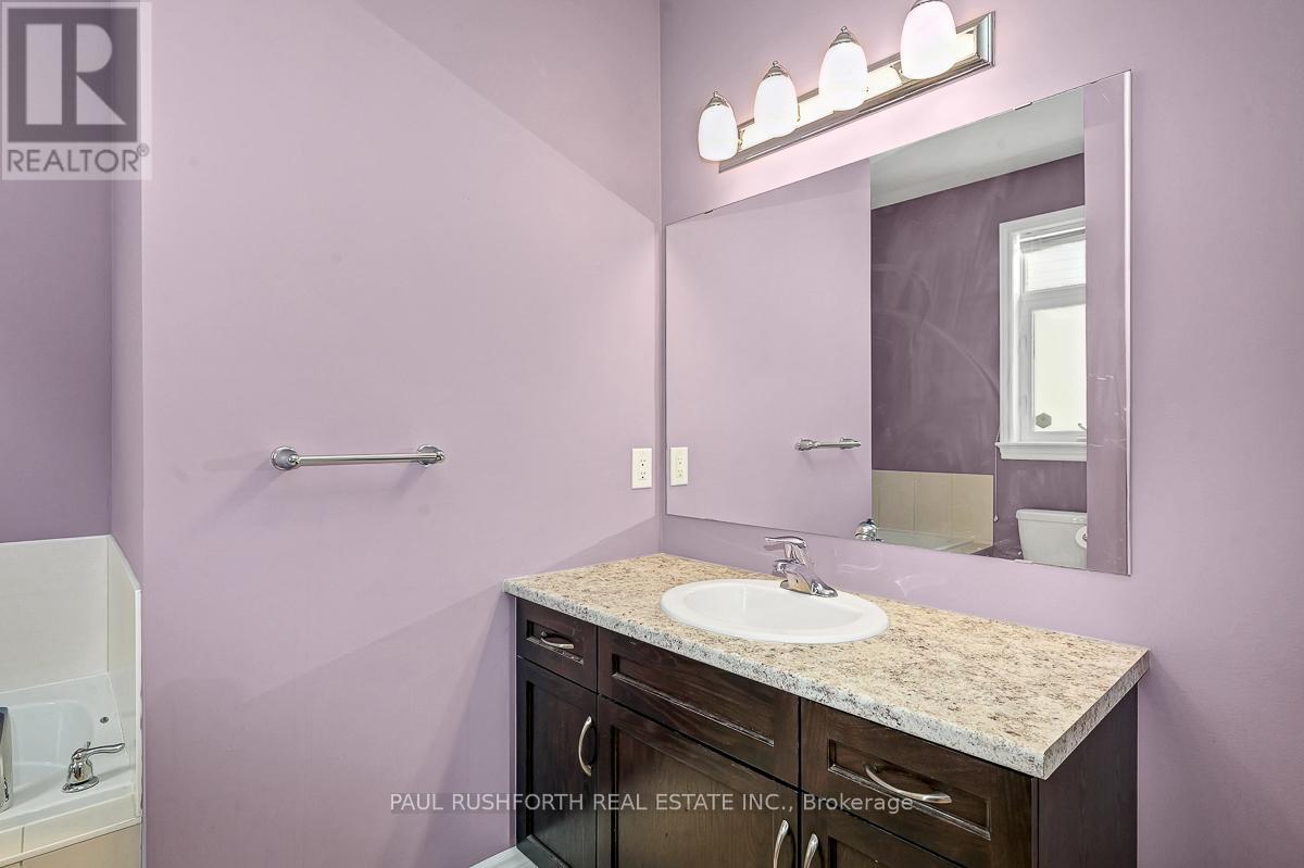 129 Tradewinds Crescent