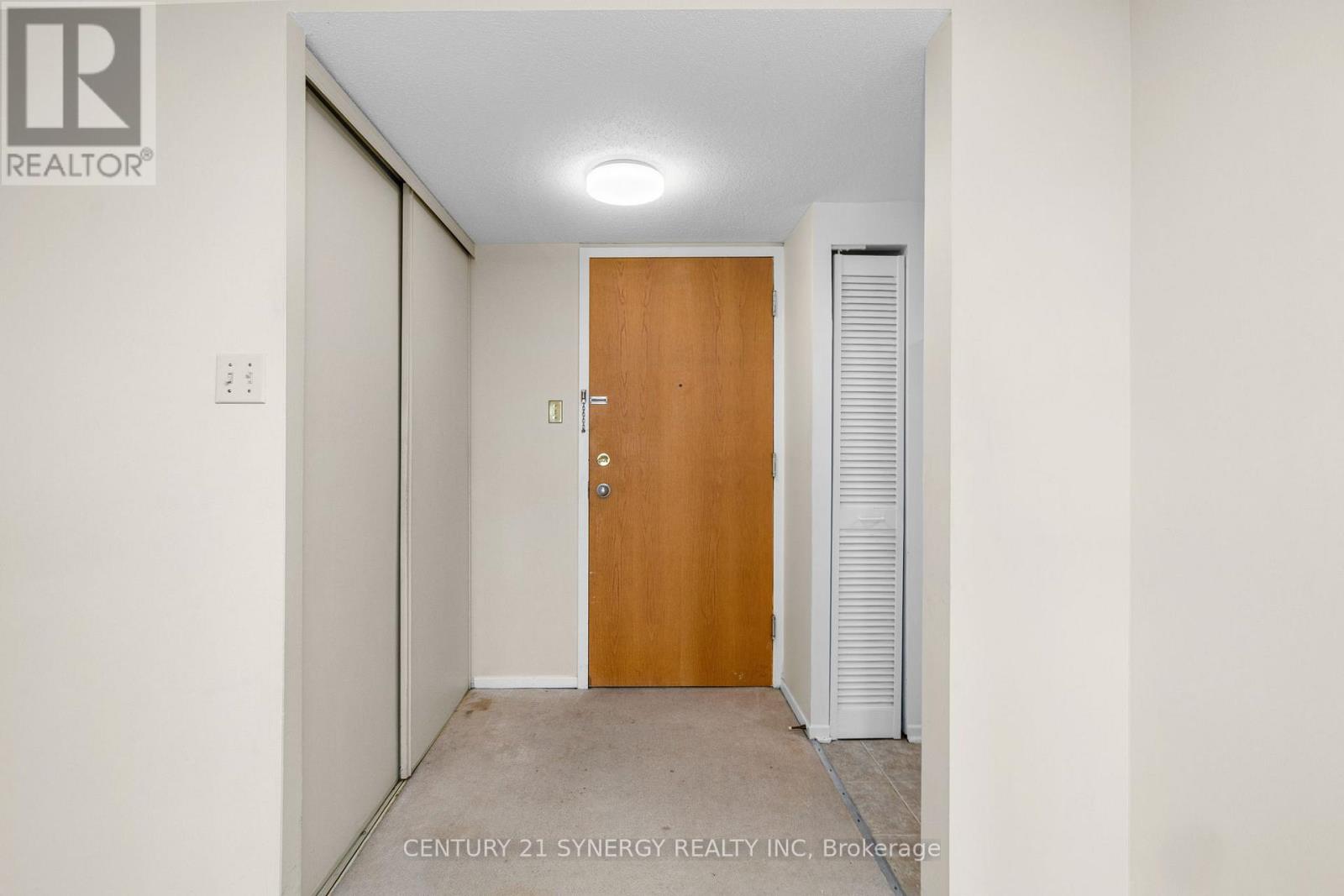 815 - 960 Teron Road