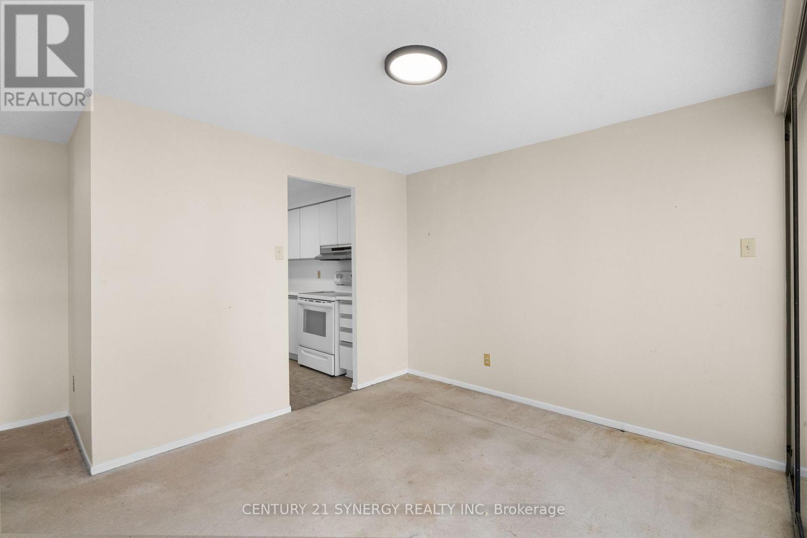 815 - 960 Teron Road