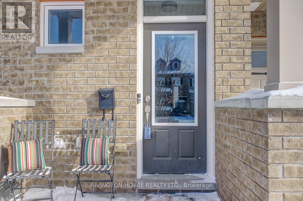 1158 Beckett Crescent