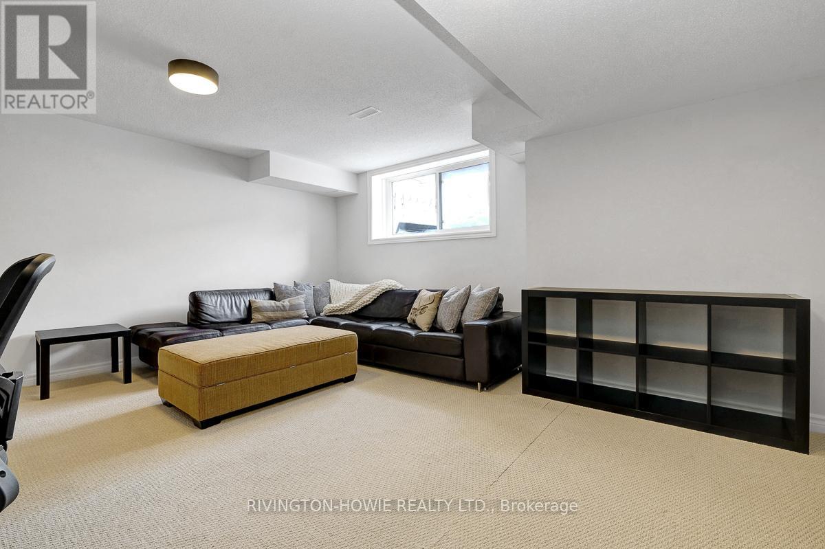 1158 Beckett Crescent