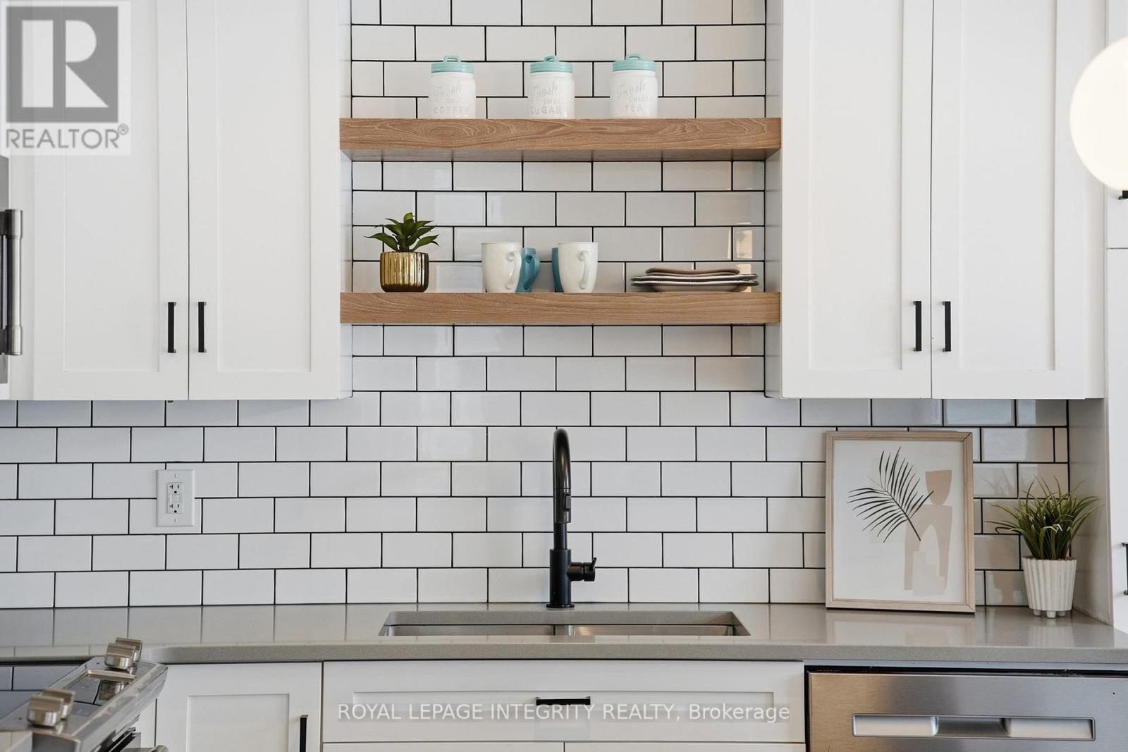 52 Hackamore Crescent