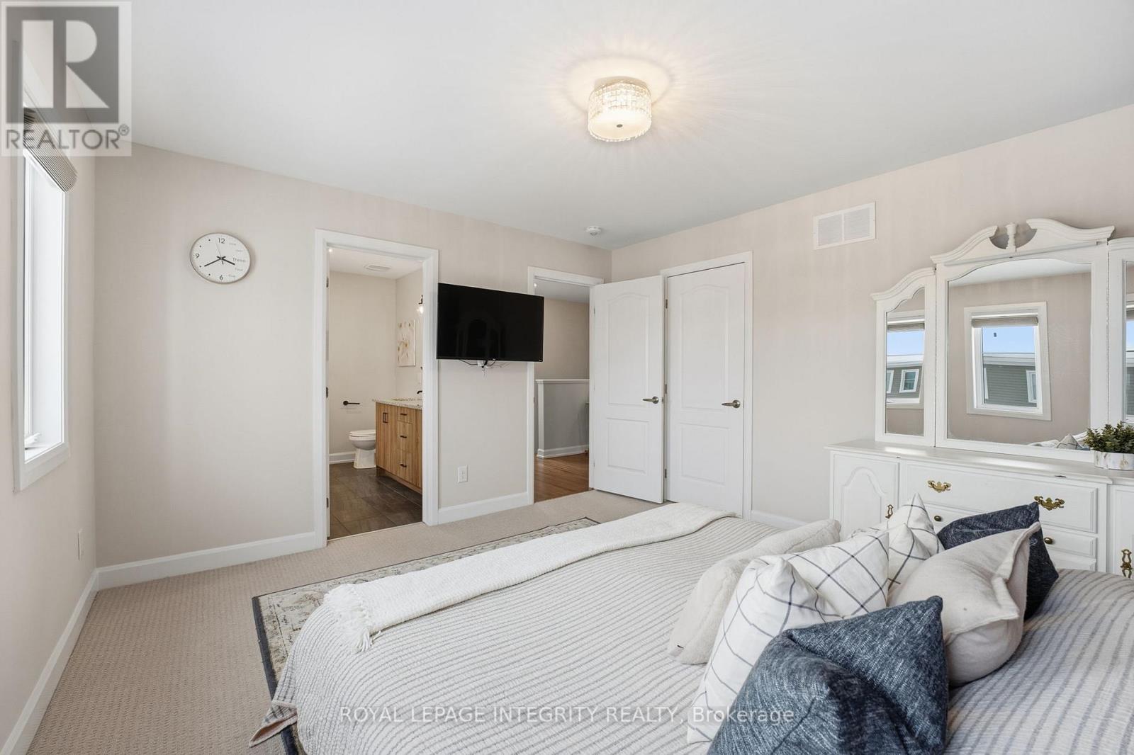 52 Hackamore Crescent