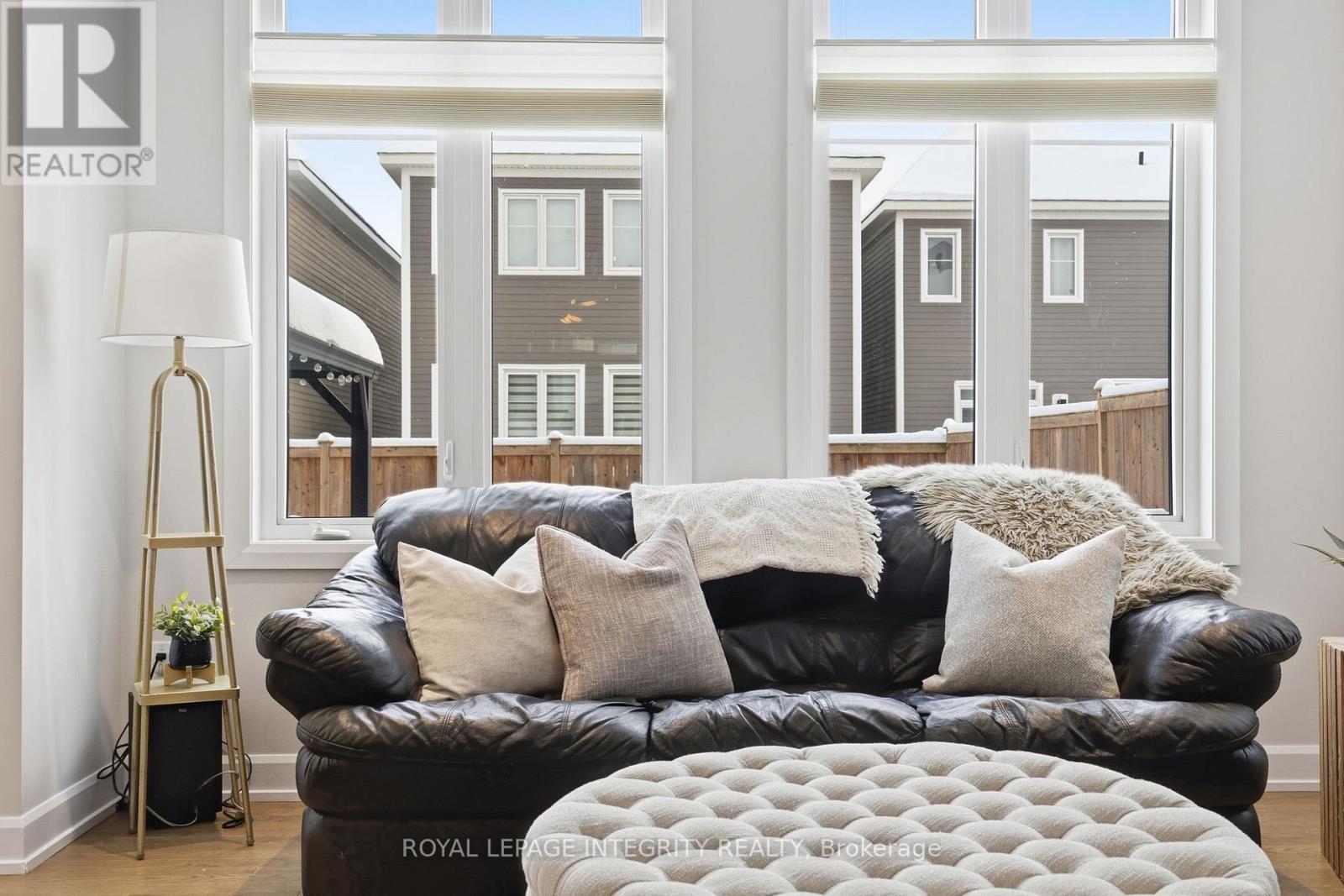 52 Hackamore Crescent