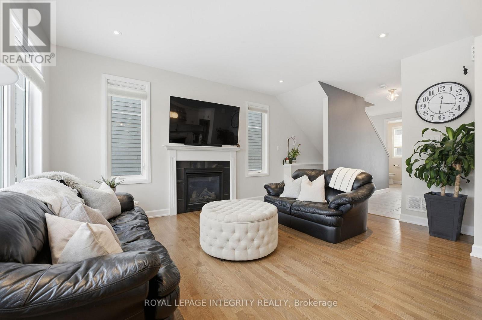 52 Hackamore Crescent