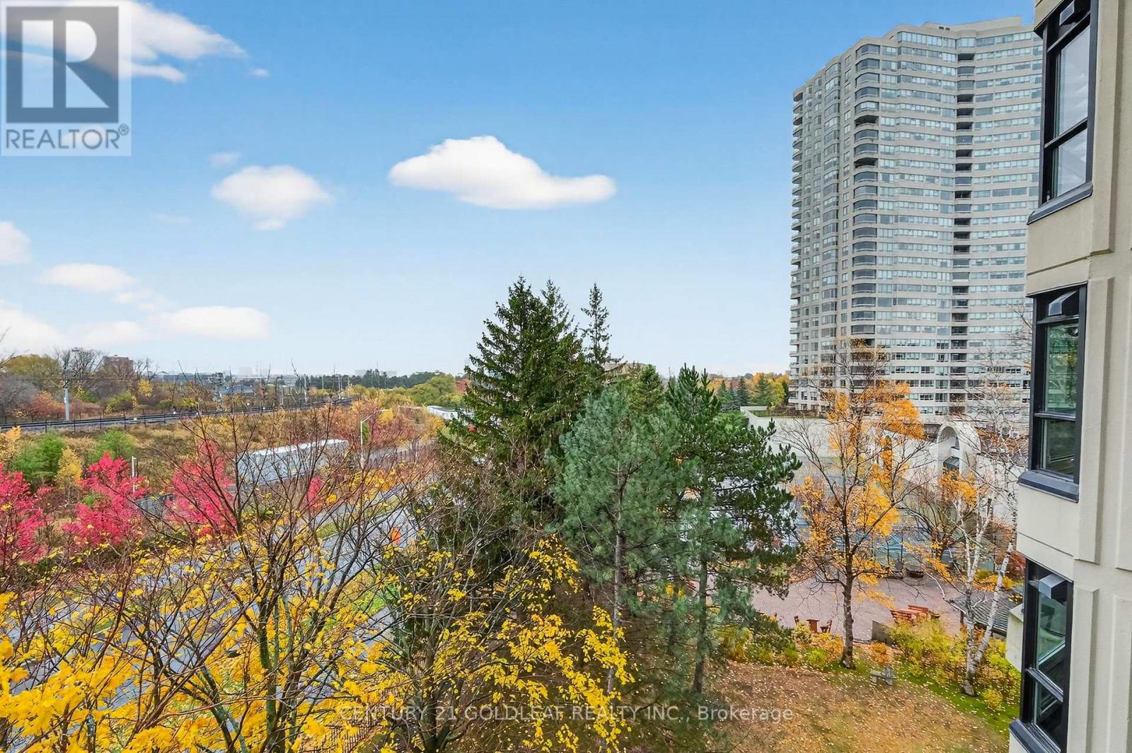 501 - 1500 Riverside Drive