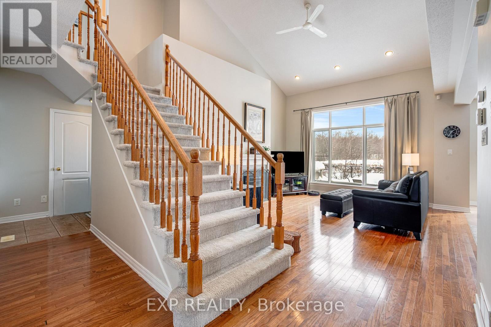 2032 Calico Crescent