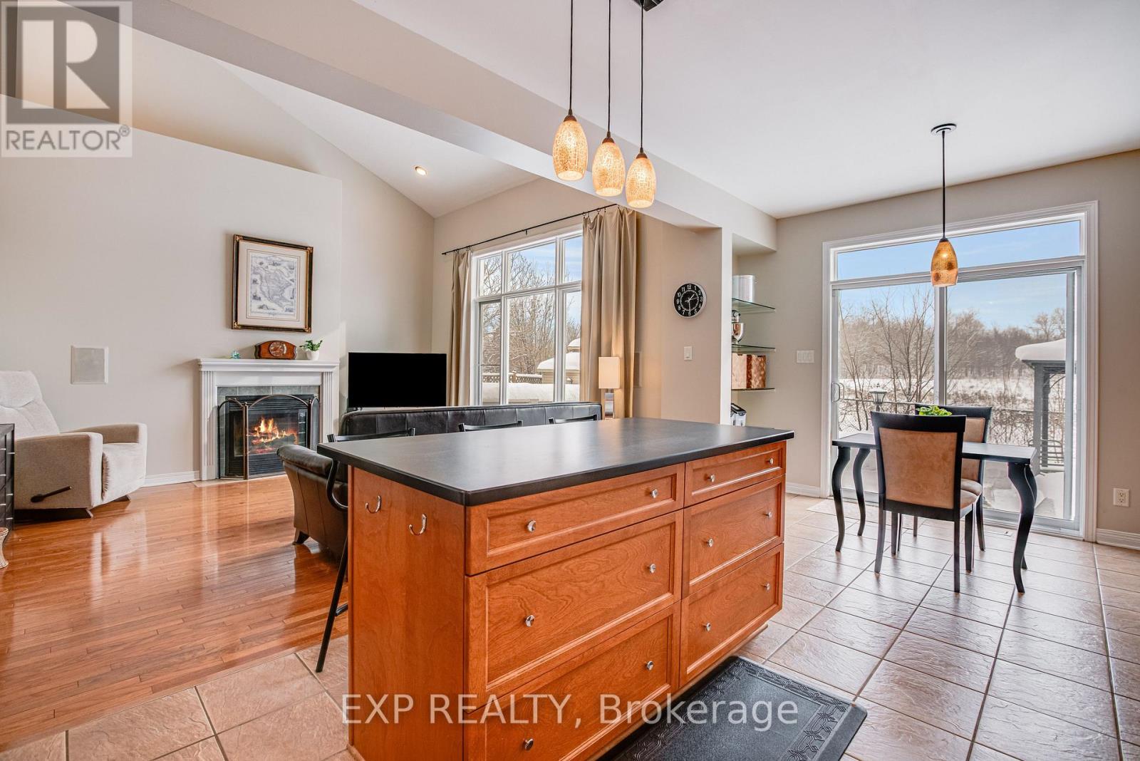 2032 Calico Crescent