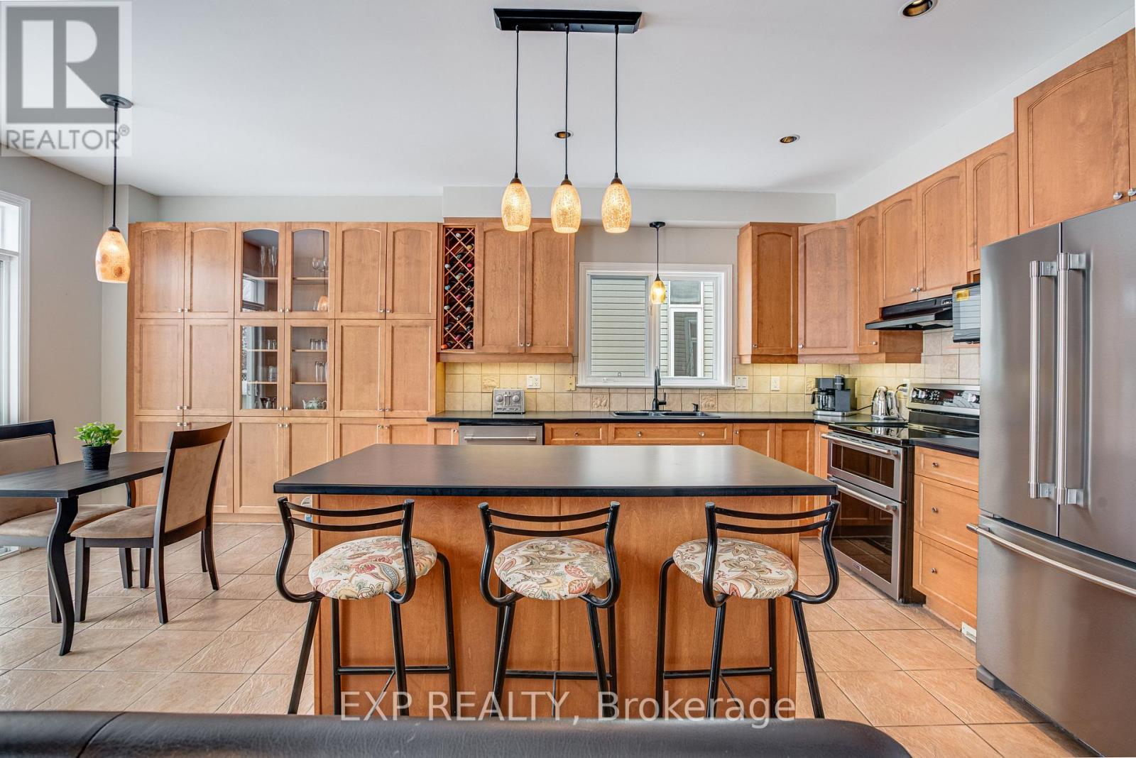 2032 Calico Crescent