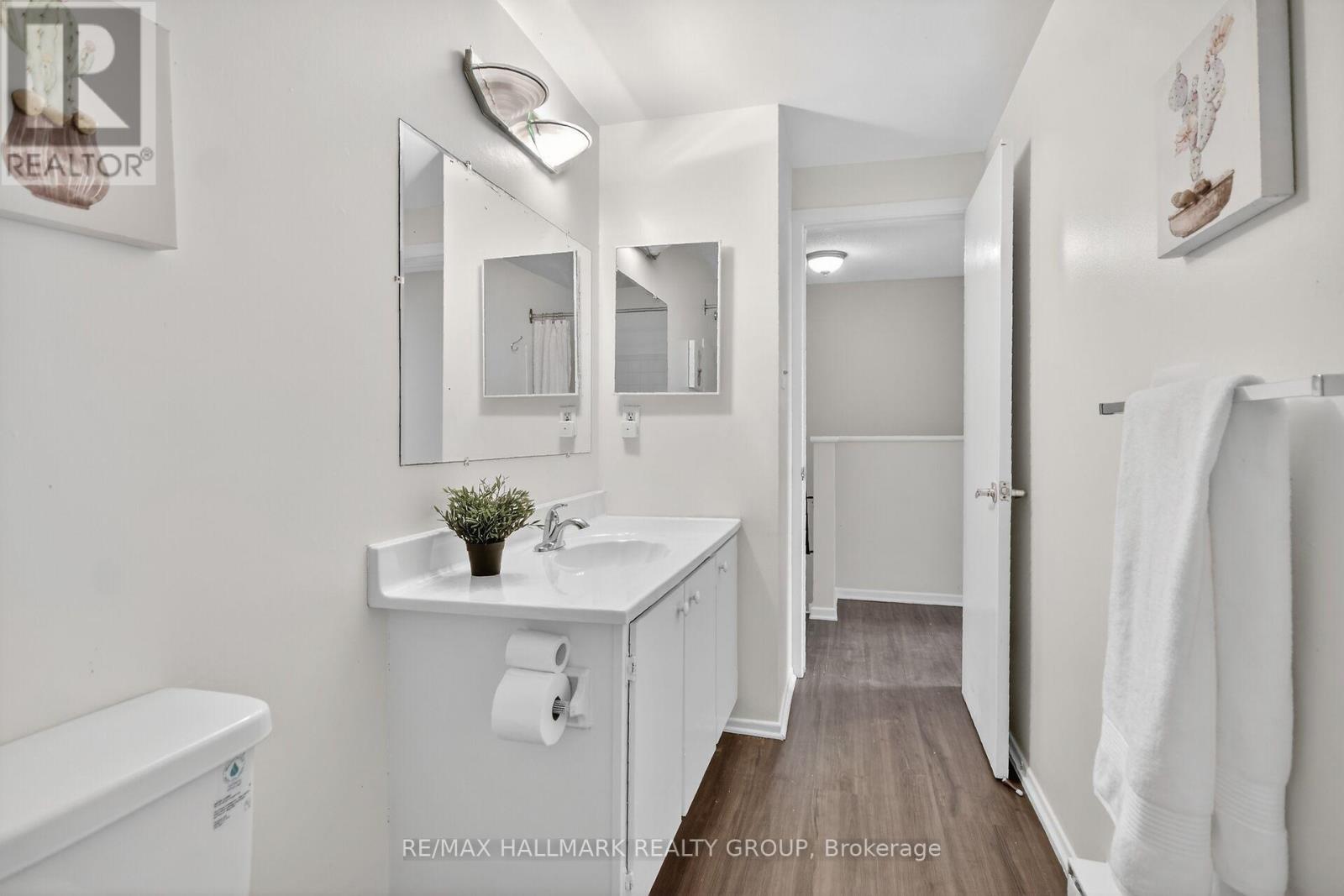 15 - 2640 Draper Avenue