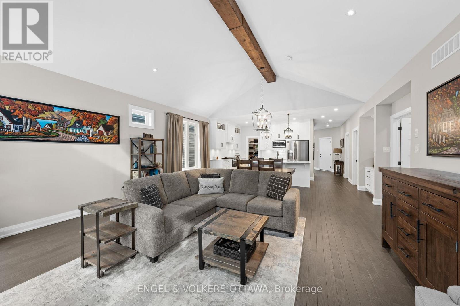 221 Blackhorse Drive