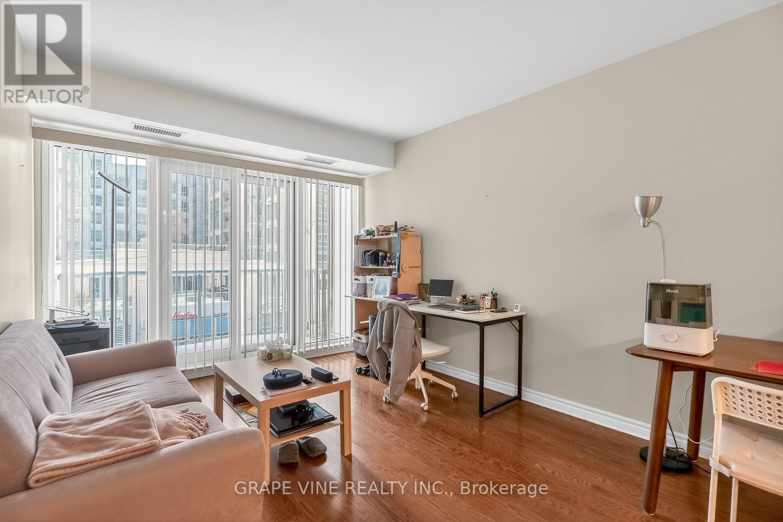 304 - 234 Rideau Street