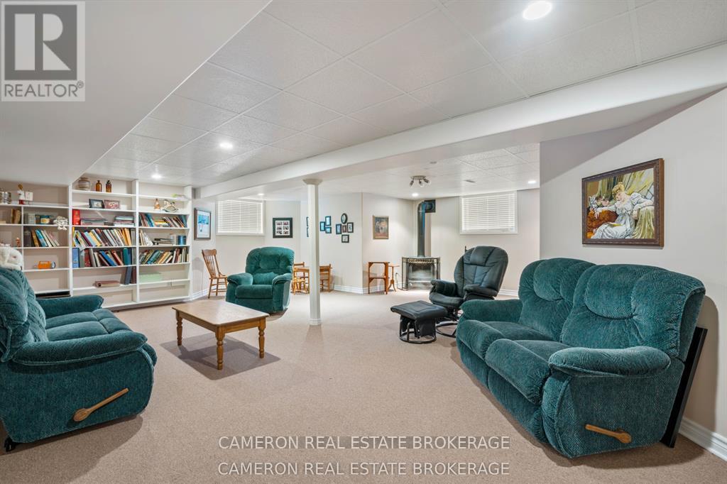 18105 Farlinger Drive