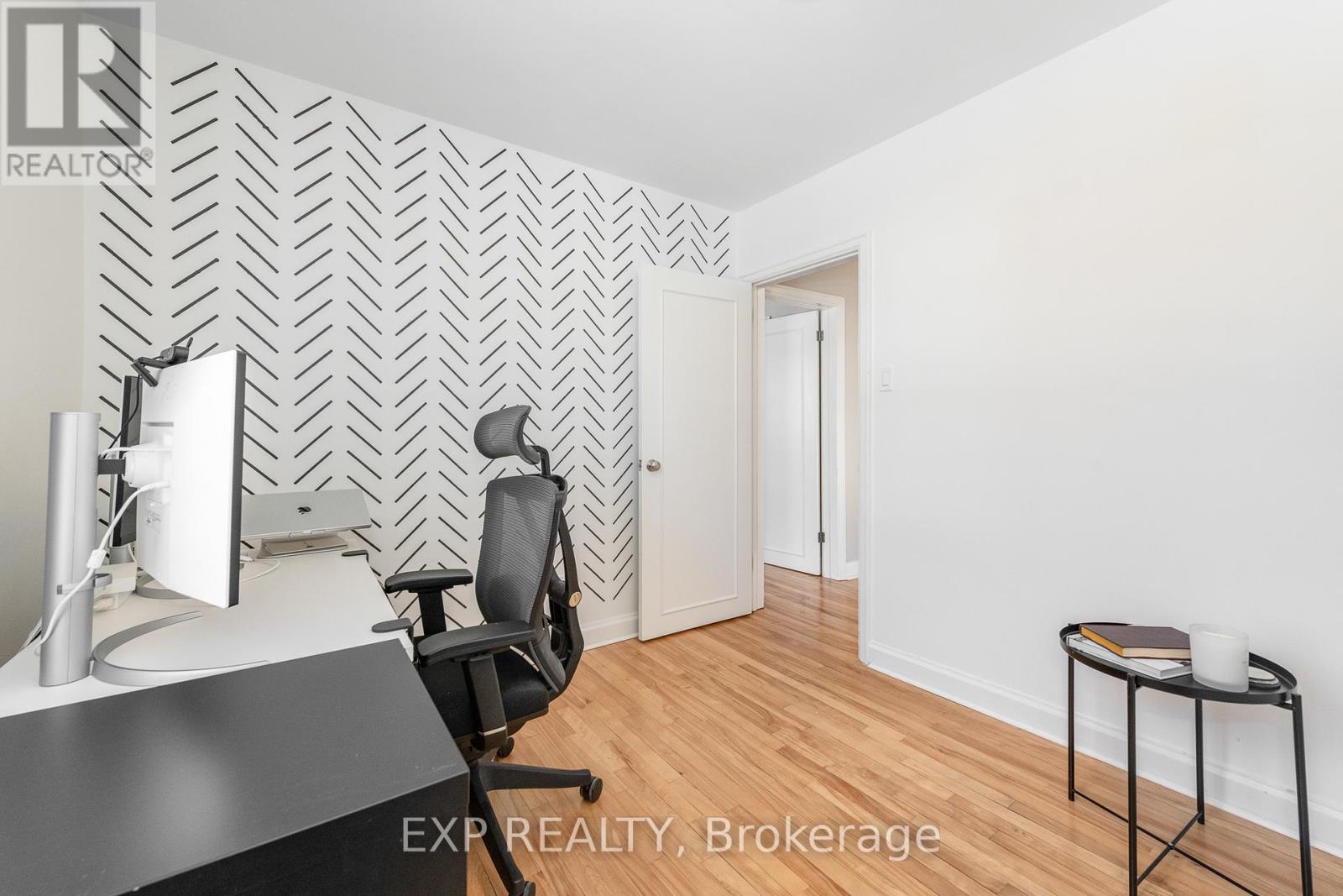 524 Wolffdale Crescent