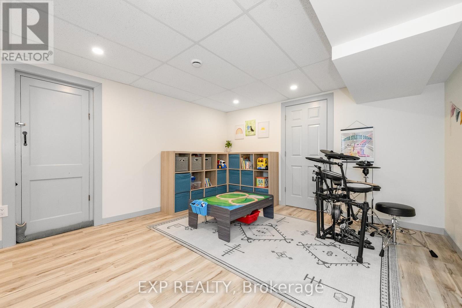 524 Wolffdale Crescent