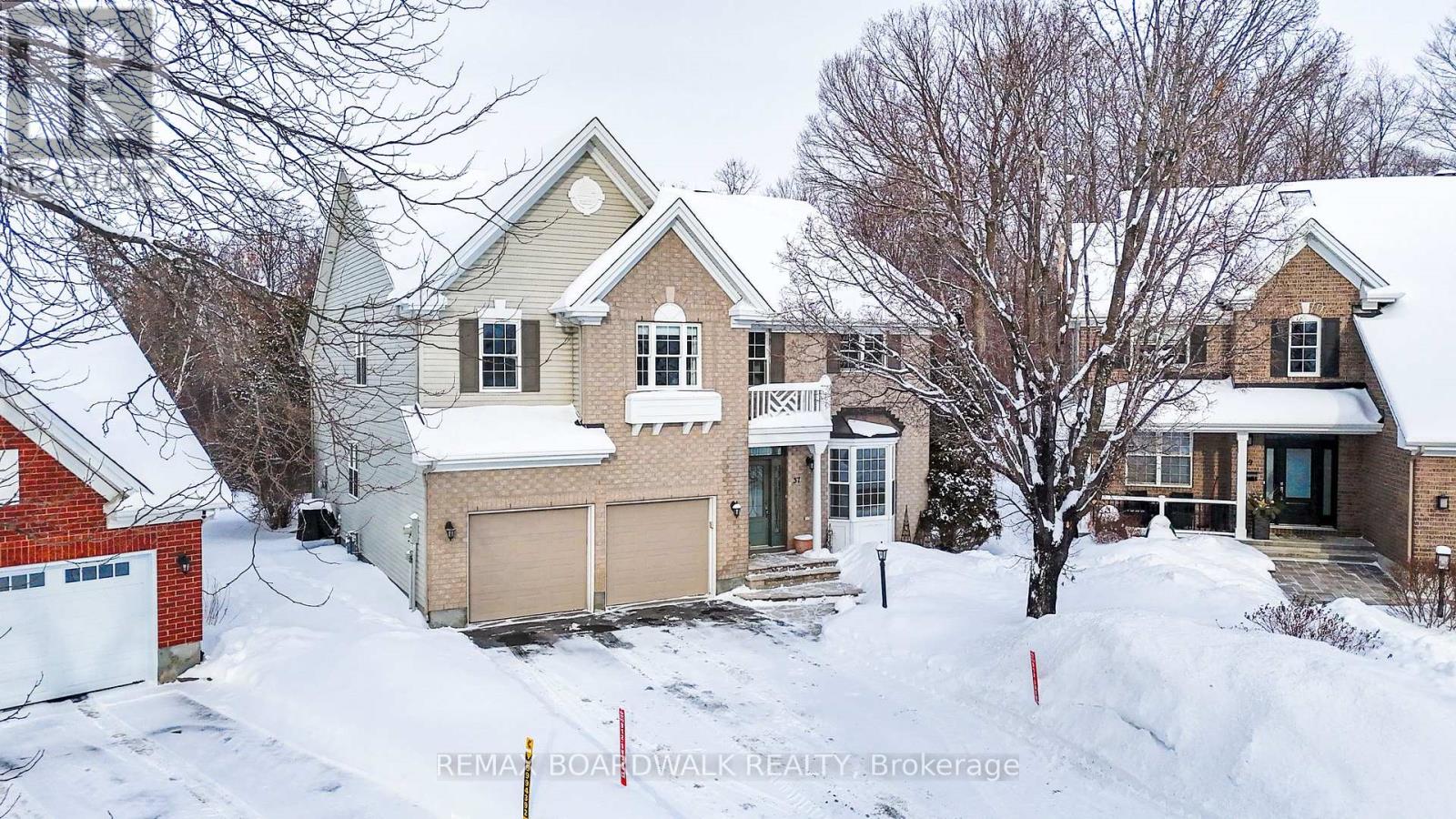 57 Mattawa Crescent