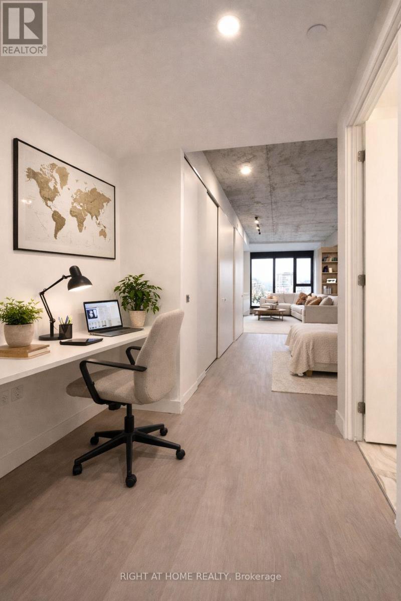 207 - 10 James Street