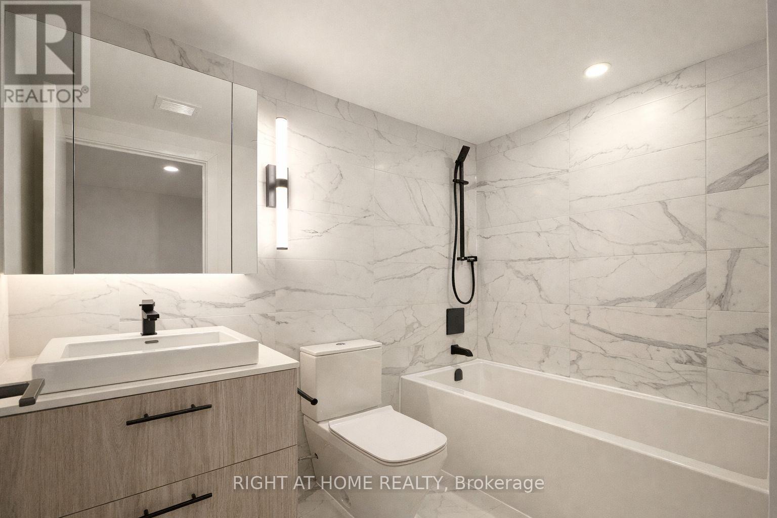 207 - 10 James Street