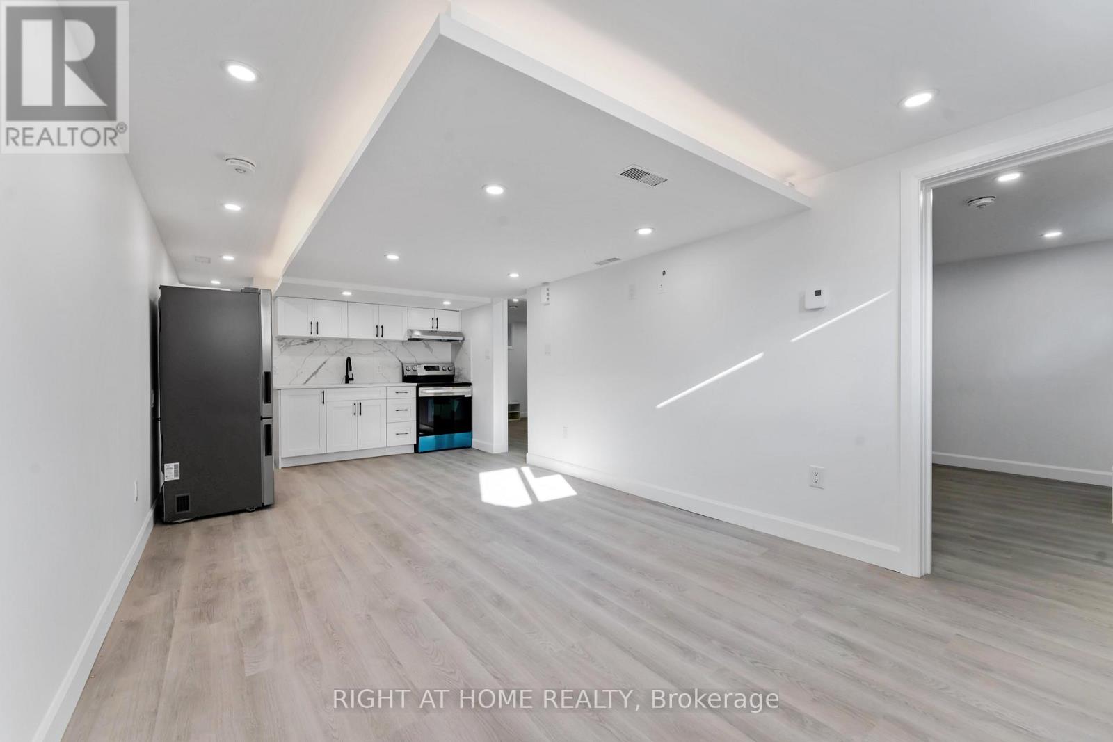 2700 Priscilla Street