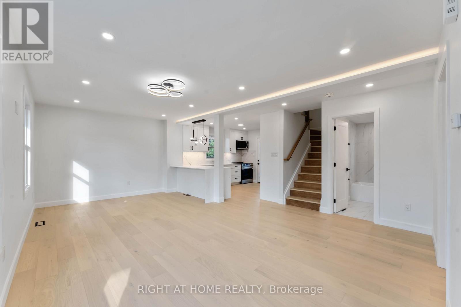 2700 Priscilla Street