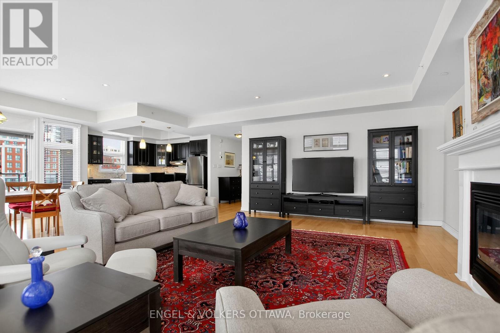 401 - 399 Bayrose Drive W