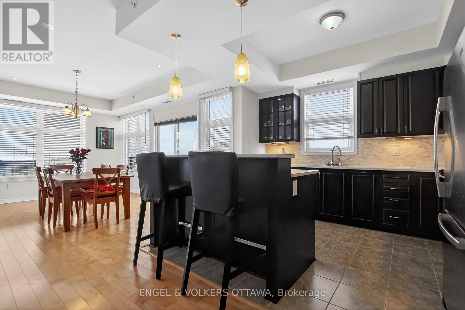 401 - 399 Bayrose Drive W