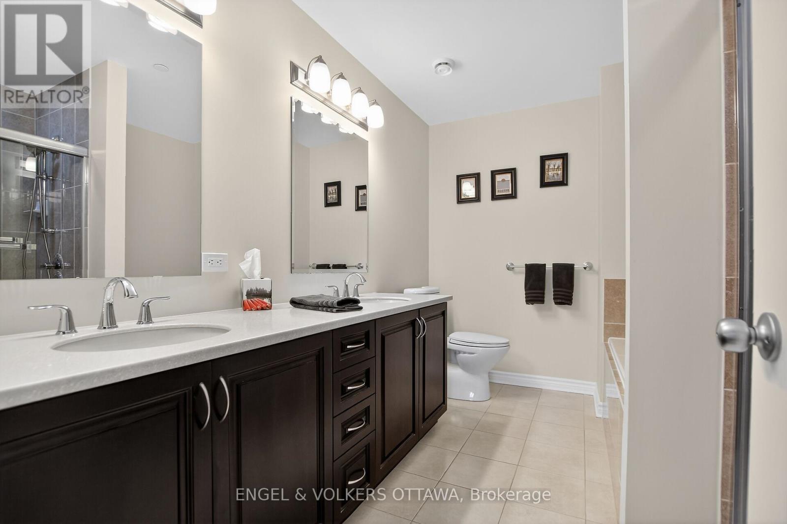 401 - 399 Bayrose Drive W