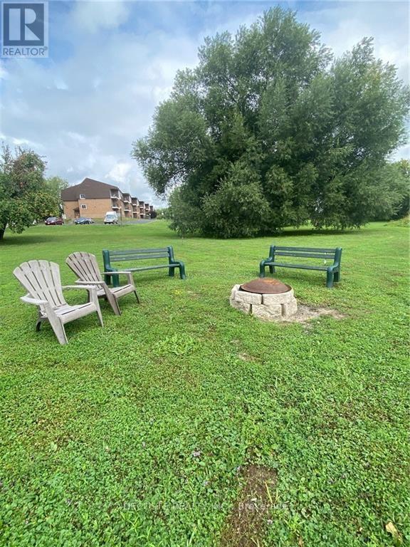 209 - 220 Kenyon Street W