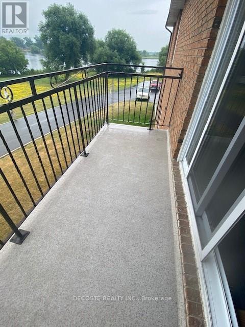 209 - 220 Kenyon Street W