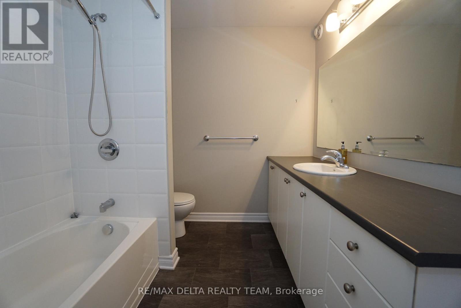 1 - 175 Bluestone Private