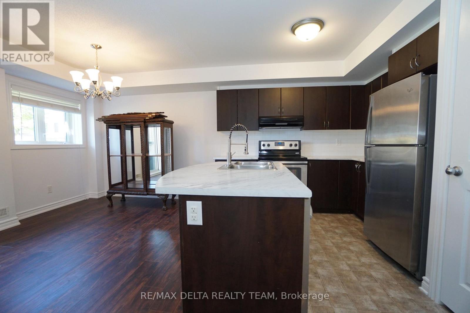 1 - 175 Bluestone Private