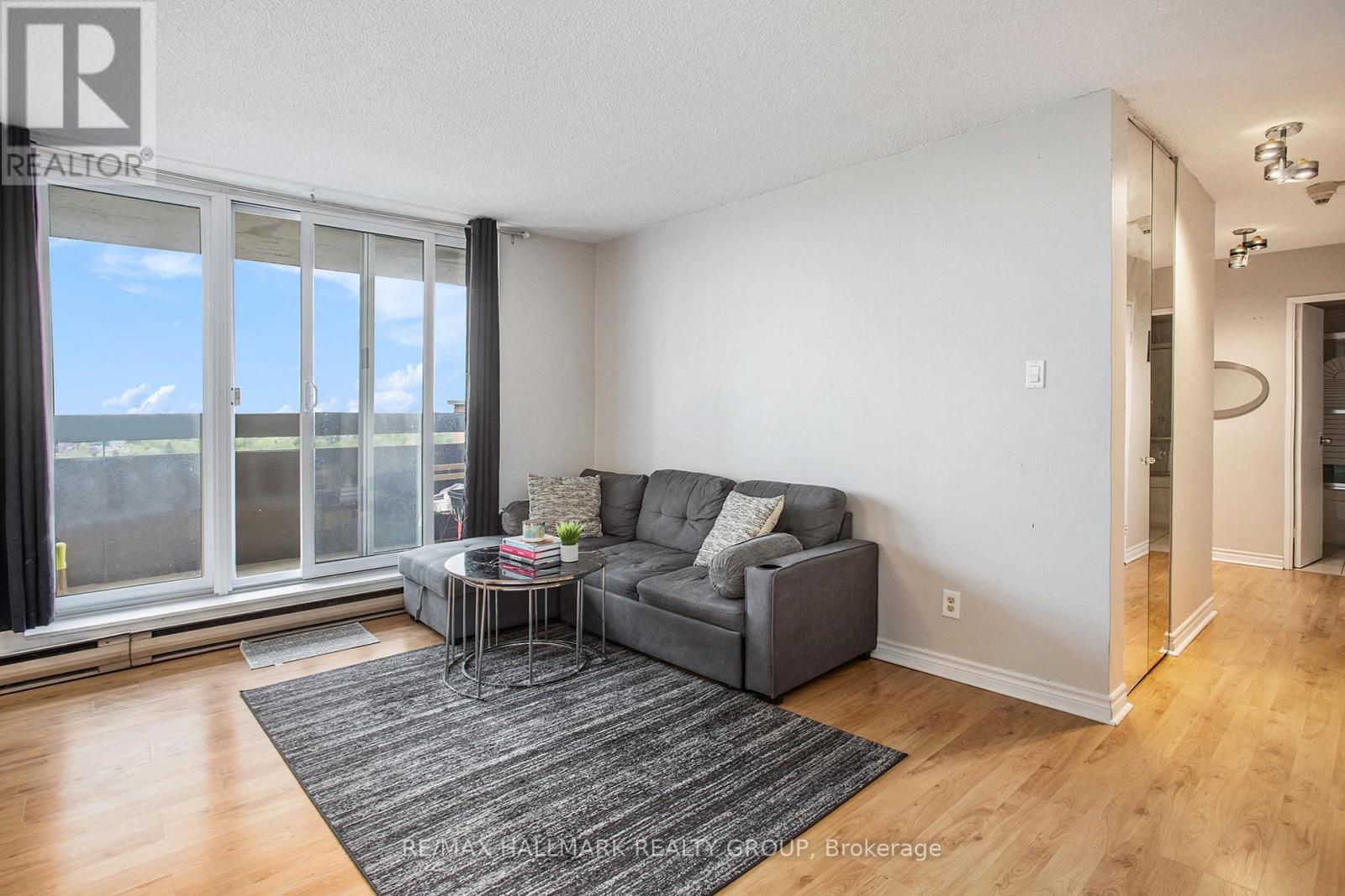 1508 - 2000 Jasmine Crescent