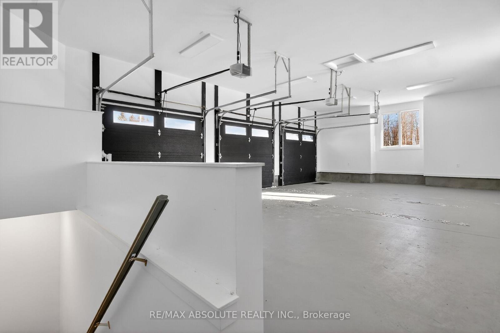 989 William Mooney Road