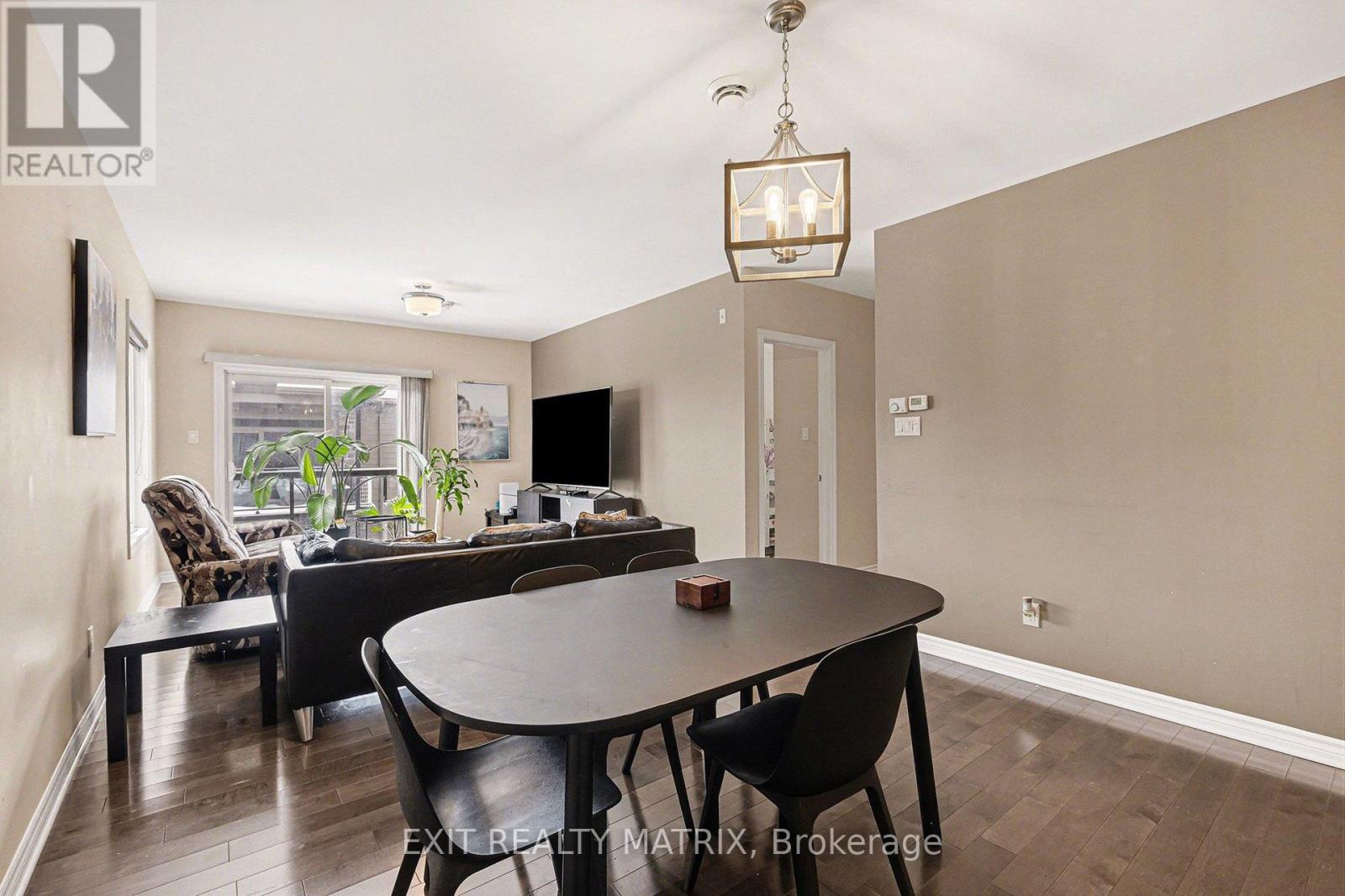 305 - 300 Solstice Crescent