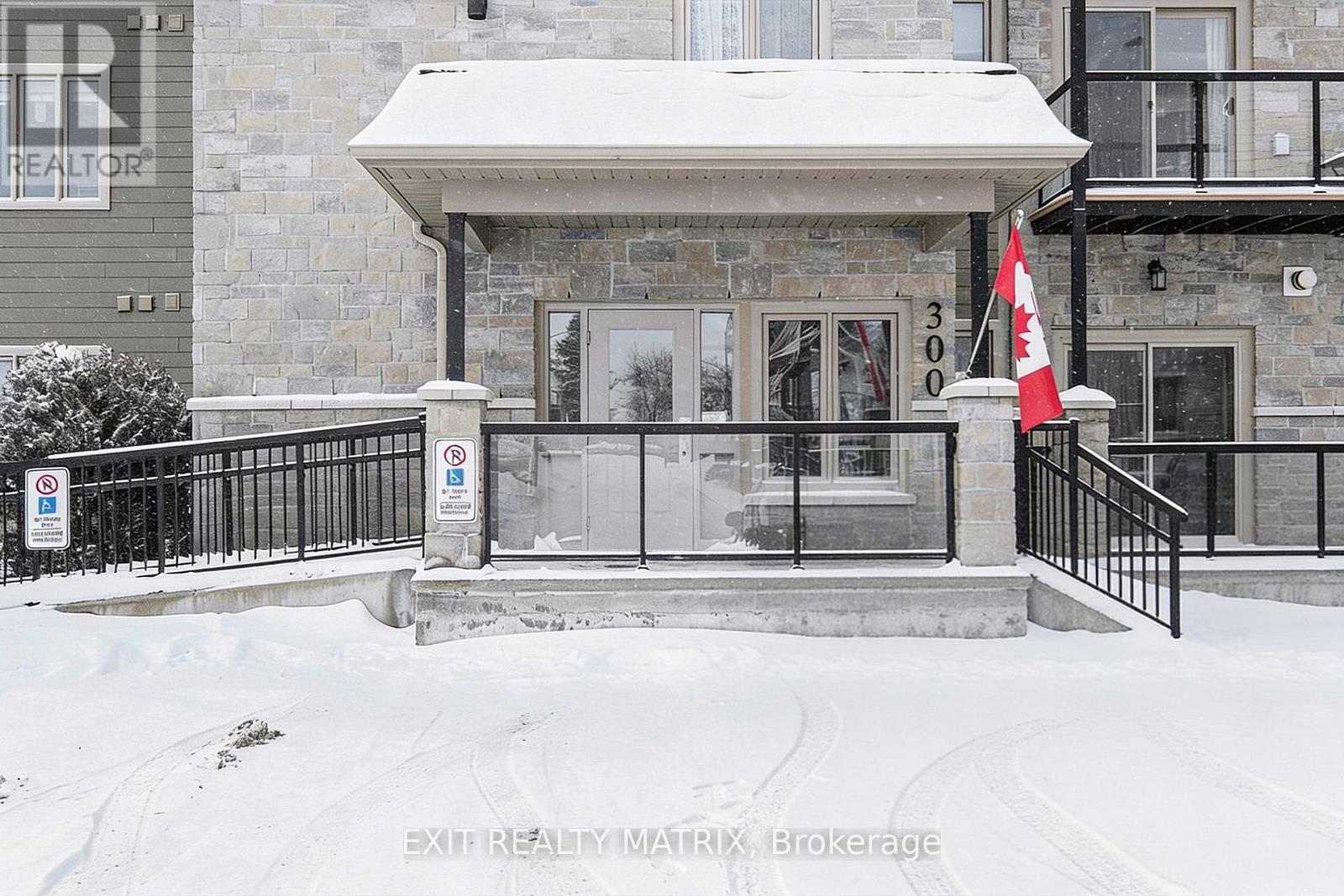 305 - 300 Solstice Crescent