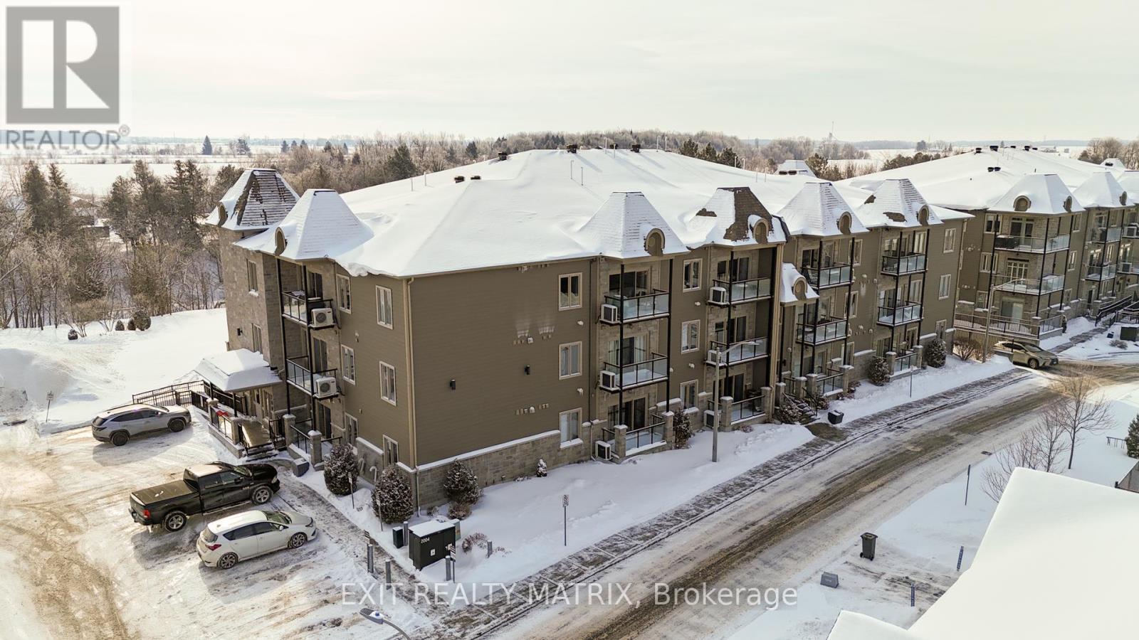 305 - 300 Solstice Crescent