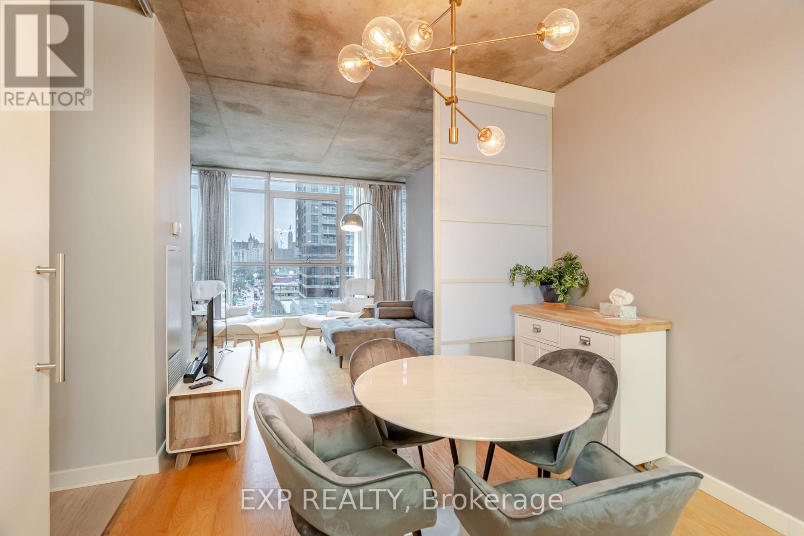 907 - 179 George Street