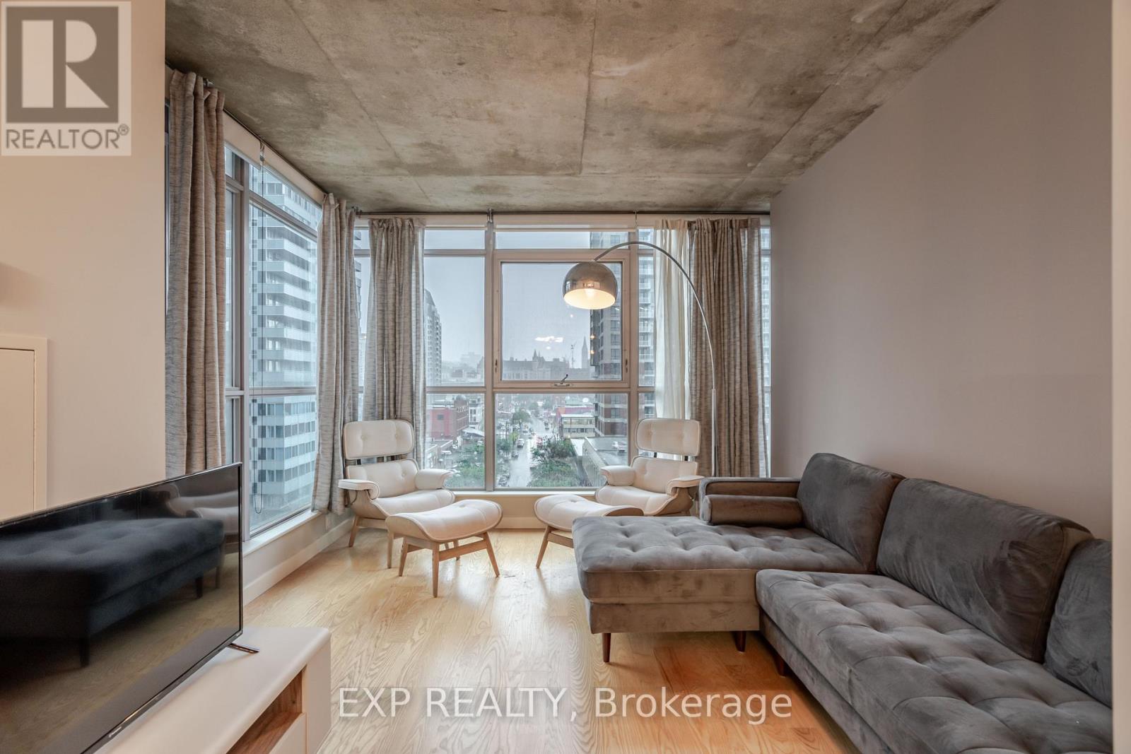 907 - 179 George Street