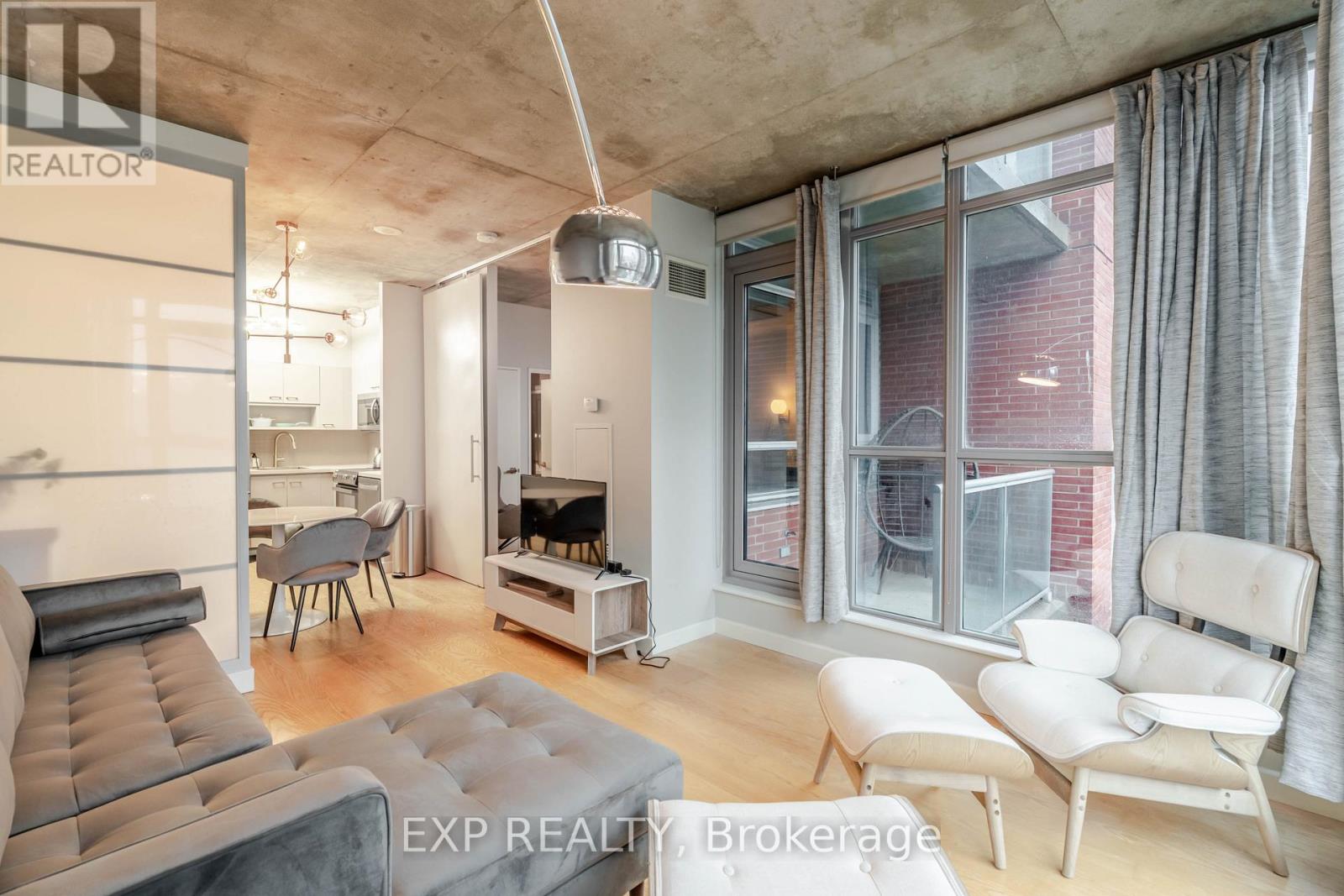 907 - 179 George Street