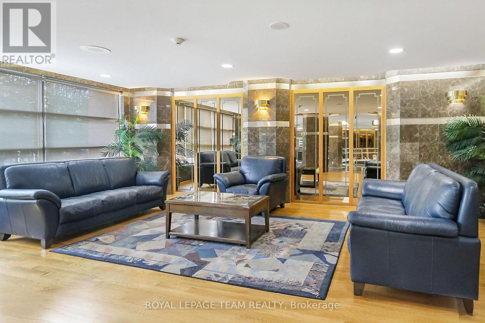 1506 - 2760 Carousel Crescent