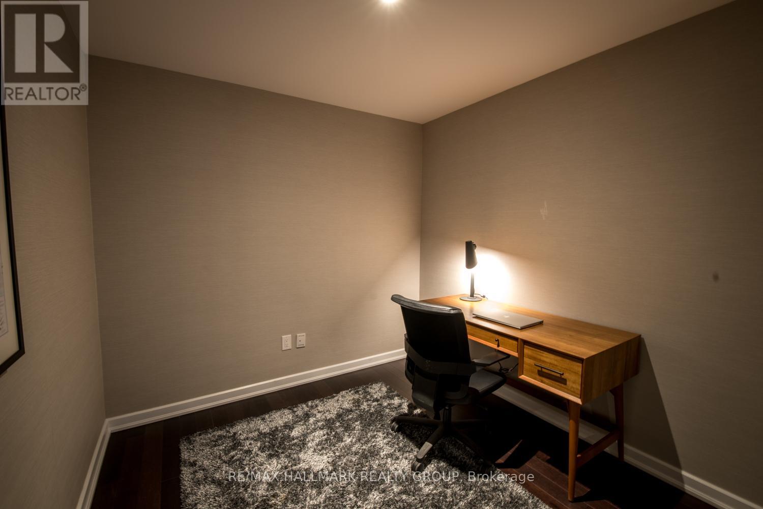 213 - 300 Lisgar Street