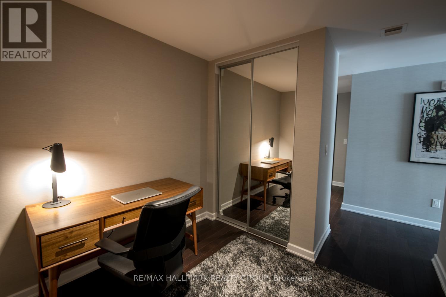 213 - 300 Lisgar Street